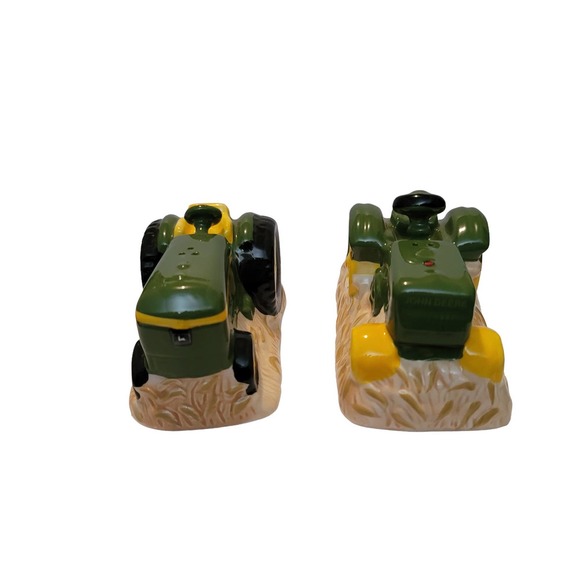 John Deere Official Merchandise Salt and Pepper Shakers - Picture 5 of 5